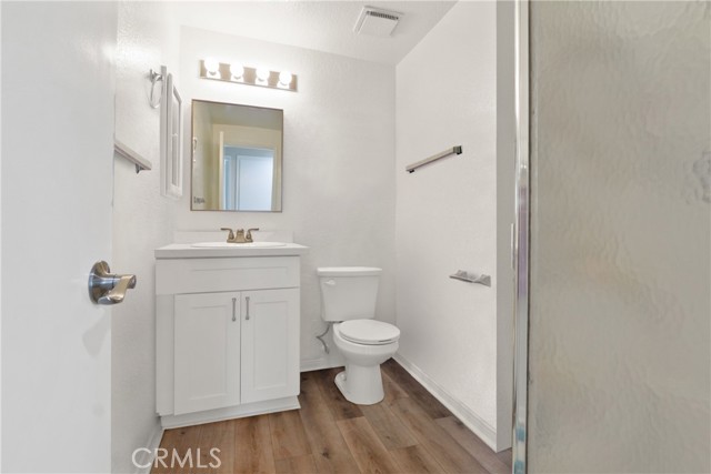 Detail Gallery Image 26 of 32 For 2000 W Palmyra Apt 29, Orange,  CA 92868 - 3 Beds | 2/1 Baths