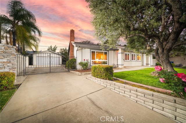 1435 E Dalton Avenue, Glendora CA: https://media.crmls.org/medias/4cb419b1-fe98-4dc5-aeca-ed286635ce89.jpg