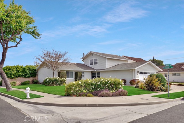 Detail Gallery Image 1 of 1 For 9459 Hollyhock Cir, Fountain Valley,  CA 92708 - 3 Beds | 2 Baths