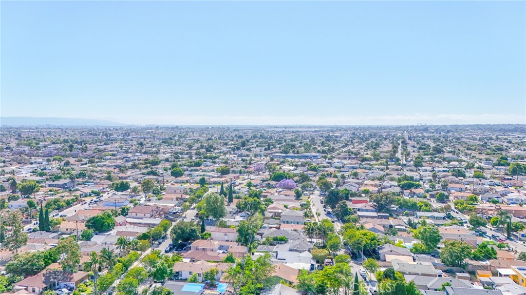 https://media.crmls.org/medias/4cb4d6da-b9f6-4035-996a-6e1a90a20f76.jpg?preset=X-Large