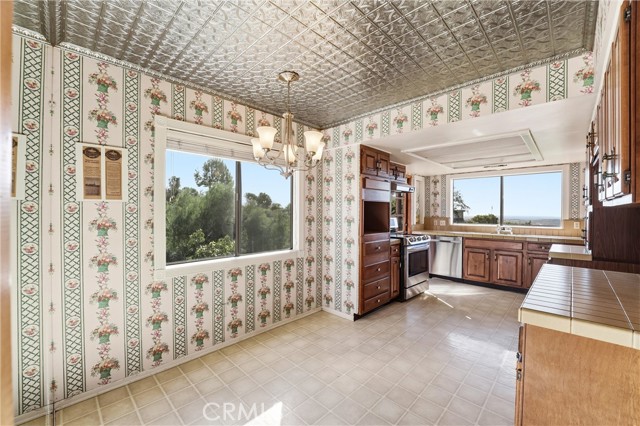 Detail Gallery Image 16 of 63 For 1616 Kanola Rd, La Habra Heights,  CA 90631 - 2 Beds | 3 Baths