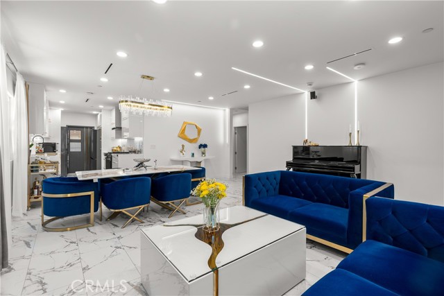 3419 Montrose Avenue, La Crescenta CA: https://media.crmls.org/medias/4cb778ed-3992-465f-b22b-d067e8007297.jpg