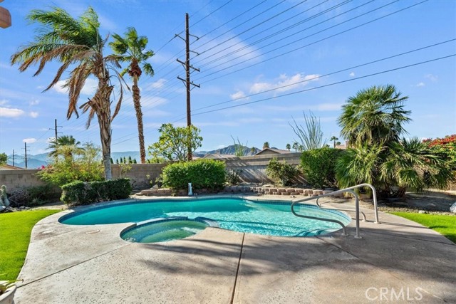 Detail Gallery Image 7 of 49 For 79105 Diane Dr, La Quinta,  CA 92253 - 3 Beds | 2/1 Baths