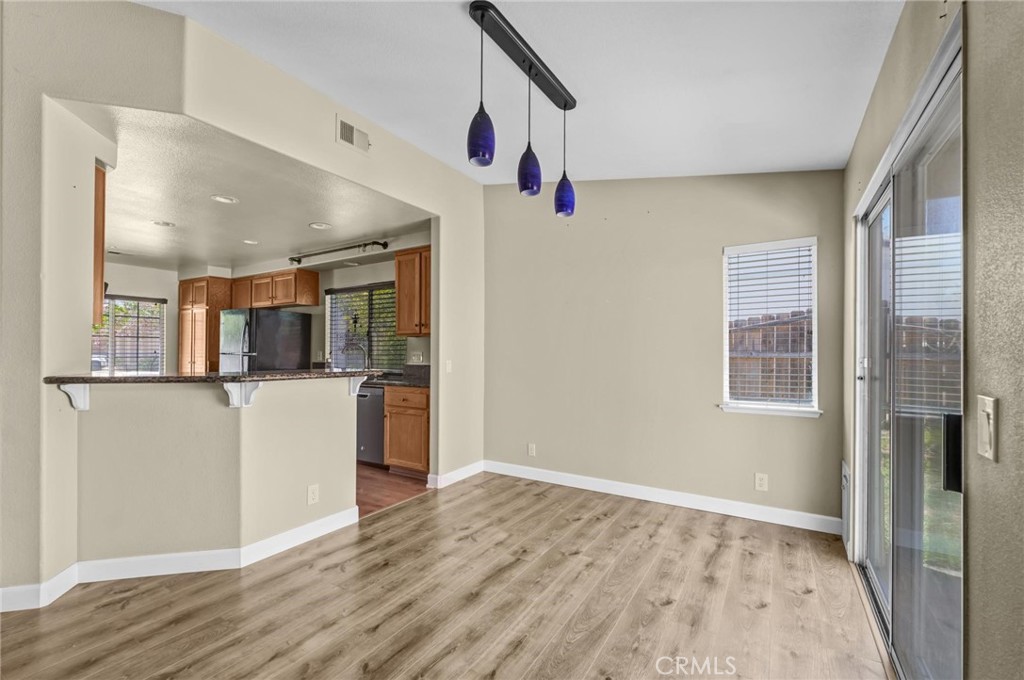 589 Iona Court - photo 7