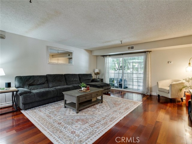 Detail Gallery Image 2 of 22 For 4142 E Mendez St #331,  Long Beach,  CA 90815 - 2 Beds | 2 Baths