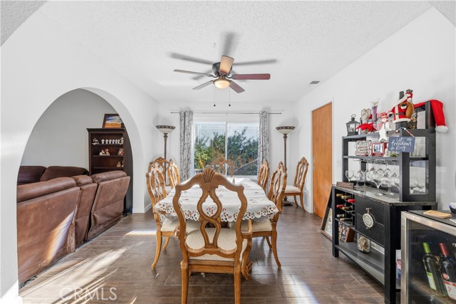 Detail Gallery Image 11 of 40 For 6801 Rycroft, Riverside,  CA 92506 - 4 Beds | 2/1 Baths