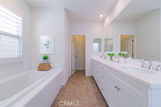 Detail Gallery Image 30 of 37 For 59 Fairymoss, Irvine,  CA 92620 - 3 Beds | 3/1 Baths