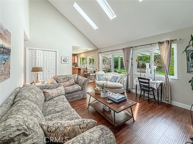 Detail Gallery Image 17 of 45 For 8371 Capistrano Ave, West Hills,  CA 91304 - 5 Beds | 3 Baths