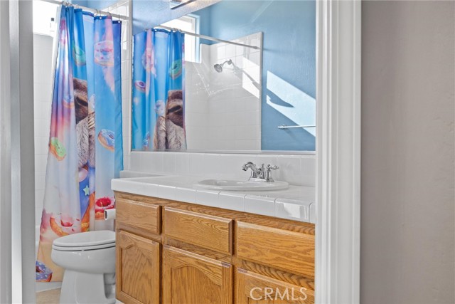 Detail Gallery Image 52 of 67 For 12809 Trafalgar Square, Bakersfield,  CA 93312 - 5 Beds | 3 Baths