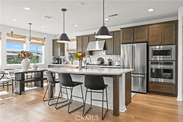 Detail Gallery Image 11 of 41 For 32247 Hillstone St, Temecula,  CA 92591 - 3 Beds | 2 Baths