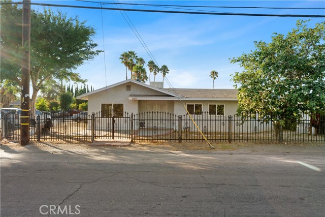 13847 Estelle Street, Corona CA: https://media.crmls.org/medias/4cbca372-1ae9-48d4-9480-9f6bca4f36b0.jpg