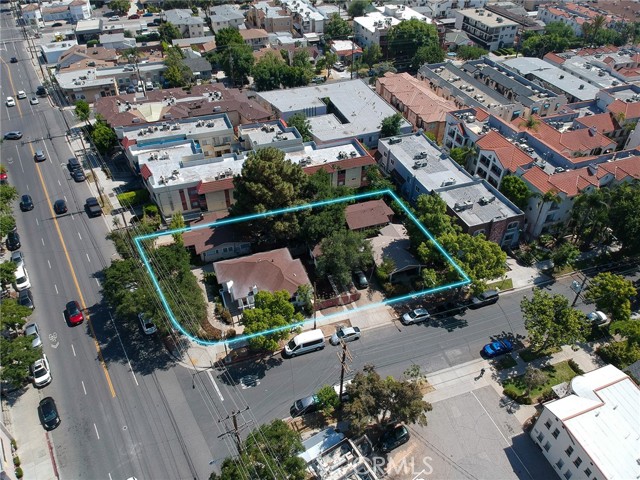 241 N Verdugo Road, Glendale CA: https://media.crmls.org/medias/4cbccf0d-d5f4-4f5c-8933-e554ba16524c.jpg