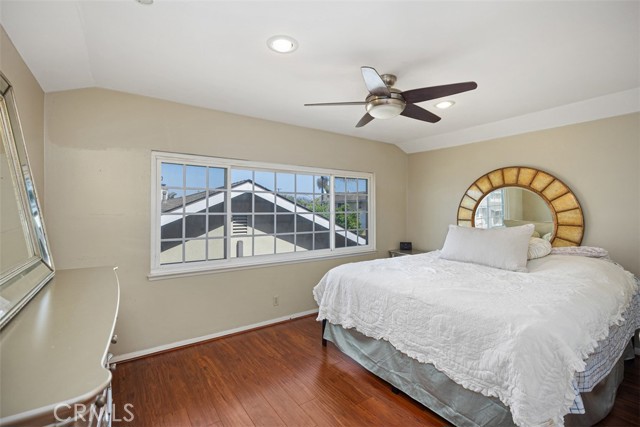 Detail Gallery Image 27 of 42 For 7152 Sunlight Dr, Huntington Beach,  CA 92647 - 5 Beds | 4 Baths