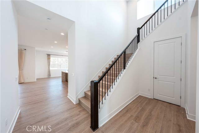27554 Elderberry Dr, Valencia CA: https://media.crmls.org/medias/4cbe220e-0fb1-4daa-bb69-3c12a3e0c583.jpg