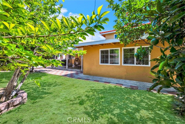 Image 46 of 50 For 10449 Margarita Avenue