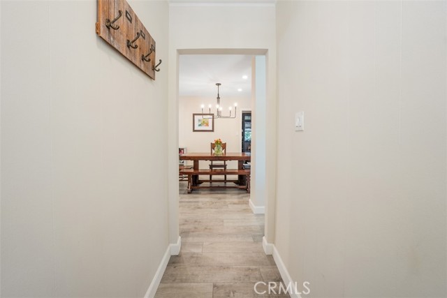 22960 Crespi Street, Woodland Hills CA: https://media.crmls.org/medias/4cbe825b-44ac-4e78-bc02-81a9443947d3.jpg