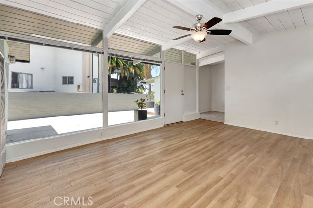 139 W Canada, San Clemente CA: https://media.crmls.org/medias/4cbe8874-1d1c-4deb-ab6f-62e06143495a.jpg