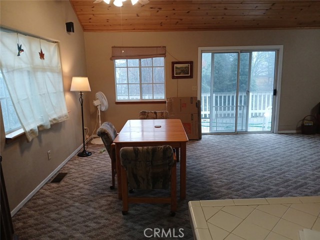 Detail Gallery Image 5 of 31 For 23883 Zuger, Crestline,  CA 92325 - 2 Beds | 2/1 Baths