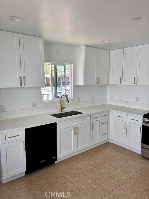 Detail Gallery Image 6 of 22 For 4162 Mcarthur Rd, Riverside,  CA 92503 - – Beds | – Baths