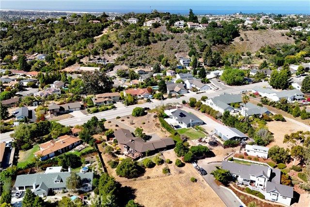 251 James Way, Arroyo Grande CA: https://media.crmls.org/medias/4cc0488d-1690-4d03-9e9e-768fc2225131.jpg