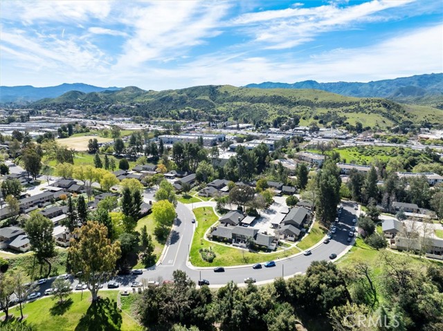 Detail Gallery Image 13 of 47 For 28888 Conejo View Dr, Agoura Hills,  CA 91301 - 2 Beds | 2 Baths