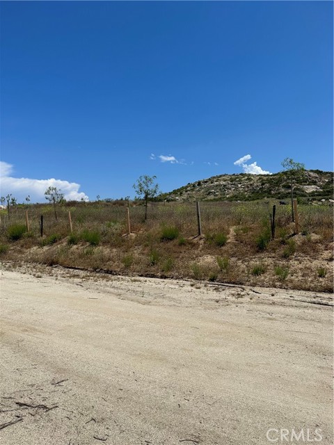 Detail Gallery Image 5 of 17 For 69 Rocky Knoll Rd, Hemet,  CA 92544 - – Beds | – Baths