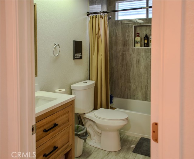 26300 Le Mans Drive, Moreno Valley CA: https://media.crmls.org/medias/4cc186b3-8f25-4c1c-800f-853fa48a5fa6.jpg
