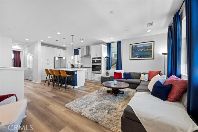 181 Moonflower Road, Rancho Mission Viejo CA: https://media.crmls.org/medias/4cc226f4-7877-4285-b190-0325a152b256.jpg