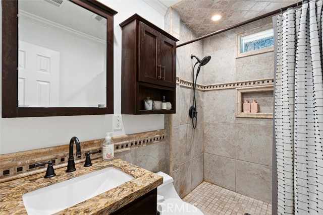 Detail Gallery Image 22 of 36 For 25226 Terreno Dr, Mission Viejo,  CA 92691 - 5 Beds | 3/1 Baths