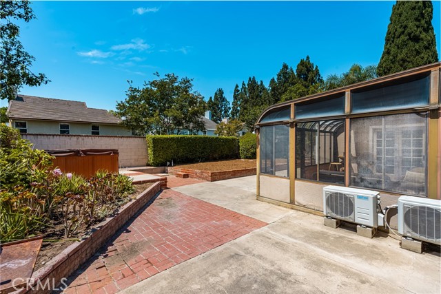 4052 Escudero, Irvine CA: https://media.crmls.org/medias/4cc26a08-84b2-4436-9fef-7235987054eb.jpg