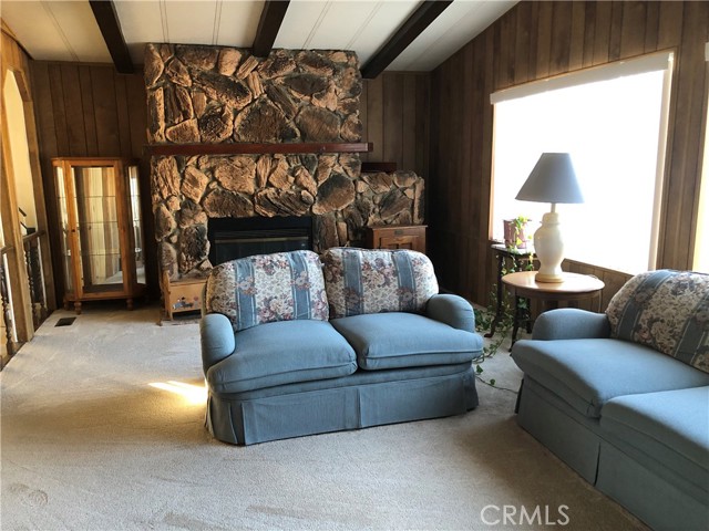 Detail Gallery Image 14 of 27 For 307 S Smith, Corona,  CA 92882 - 2 Beds | 2 Baths