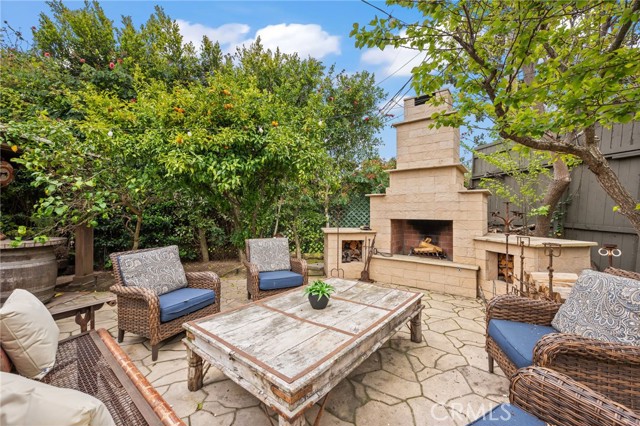 Detail Gallery Image 31 of 40 For 3569 Kelton Ave, Los Angeles,  CA 90034 - 3 Beds | 2 Baths