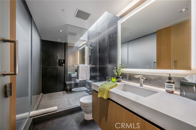 4320 The Strand, Manhattan Beach CA: https://media.crmls.org/medias/4cc38473-2109-4642-8a80-18f55462be93.jpg