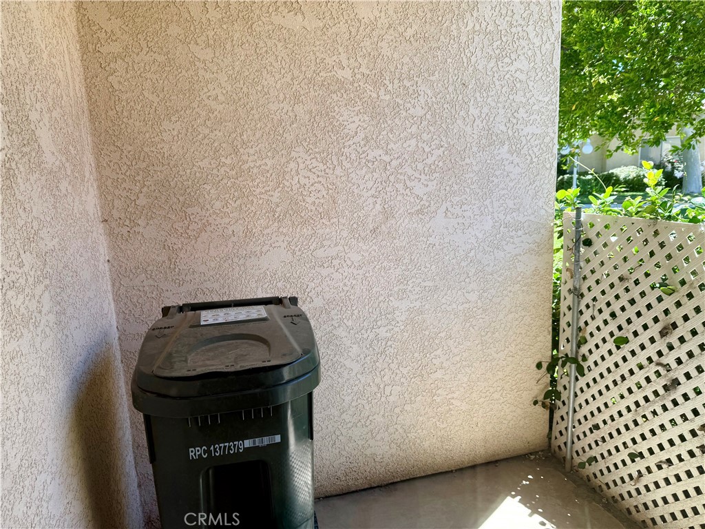 https://media.crmls.org/medias/4cc40465-39c1-4ea5-8f55-94983d541dbb.jpg?preset=X-Large
