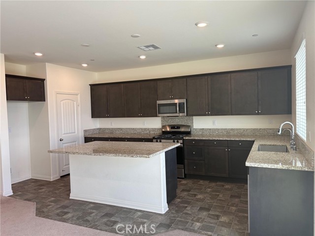 6598 Smith Rock Court, Jurupa Valley CA: https://media.crmls.org/medias/4cc437be-400b-409e-9f4a-c5504e46891b.jpg