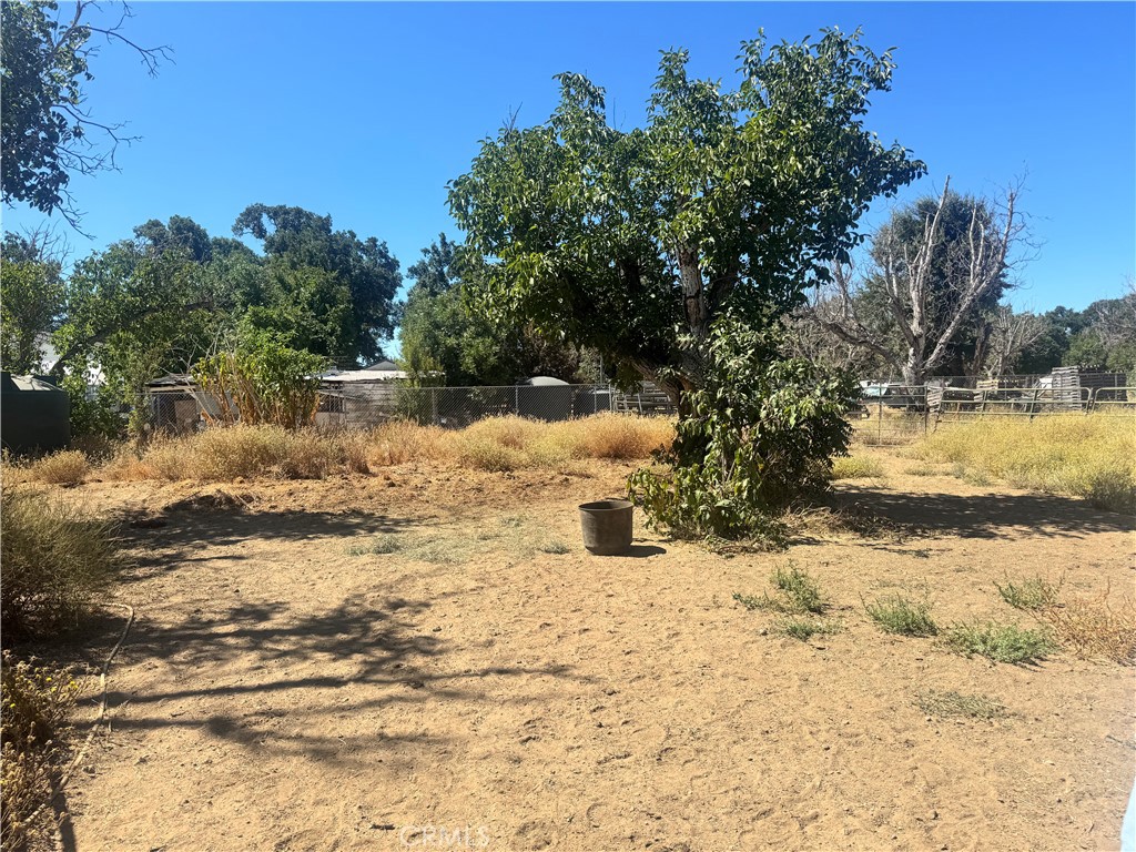 https://media.crmls.org/medias/4cc4d6d6-cca0-4ffb-9668-a708d7e74117.jpg?preset=X-Large