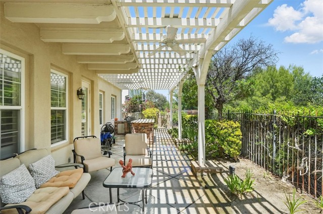 26800 Fairlain Drive, Valencia CA: https://media.crmls.org/medias/4cc507bc-edc7-4646-822f-4ad9c2a1a66b.jpg