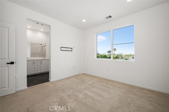 Detail Gallery Image 36 of 63 For 5860 Linden #8,  Long Beach,  CA 90805 - 3 Beds | 2/1 Baths