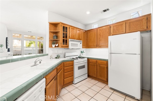 Detail Gallery Image 13 of 42 For 167 Iris Ln, Brea,  CA 92821 - 3 Beds | 2/1 Baths