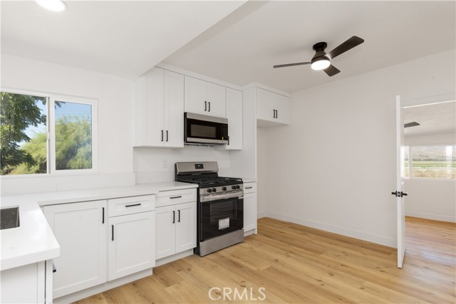 30985 Reservoir Avenue, Nuevo CA: https://media.crmls.org/medias/4cc73b45-0887-4d6b-9c87-f311e6a4fcc7.jpg