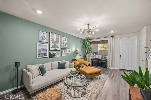 1752 Cayton Loop, West Covina CA: https://media.crmls.org/medias/4cc74c9e-5de0-4dfe-8c33-606c201bdb74.jpg