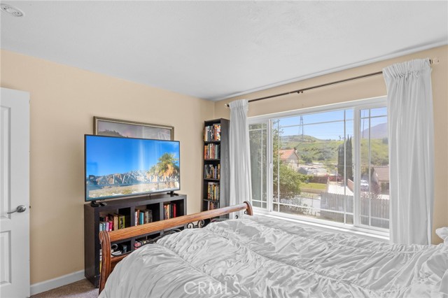 23994 Prado Lane, Colton CA: https://media.crmls.org/medias/4cc7d200-6296-48fe-bf31-de397b3f1bdc.jpg