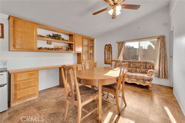 1401 W 9th Street, Pomona CA: https://media.crmls.org/medias/4cc83d0f-bbf2-41ac-a114-913608f4858b.jpg
