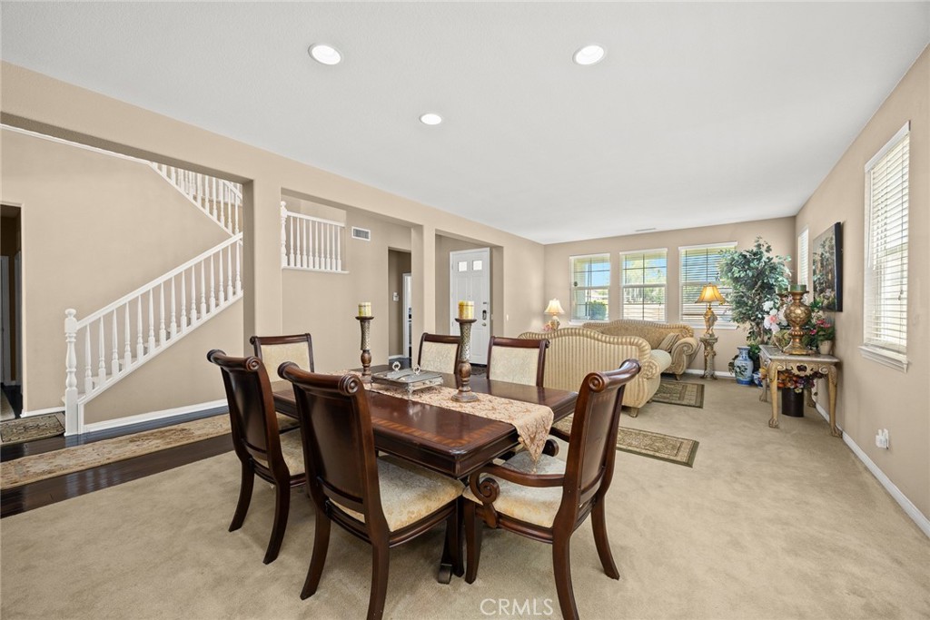 MLS #WS25168725 img 6