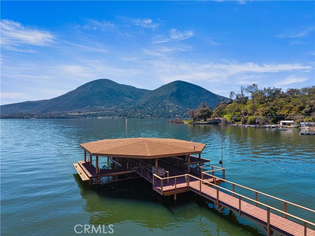 9910 Honeymoon, Clearlake CA: https://media.crmls.org/medias/4cc91c75-3e7c-4e57-89b2-28b296cf2b2e.jpg