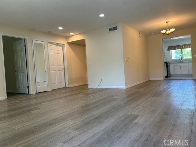 Detail Gallery Image 3 of 14 For 800 Grand Ave #D2,  Diamond Bar,  CA 91765 - 3 Beds | 2 Baths