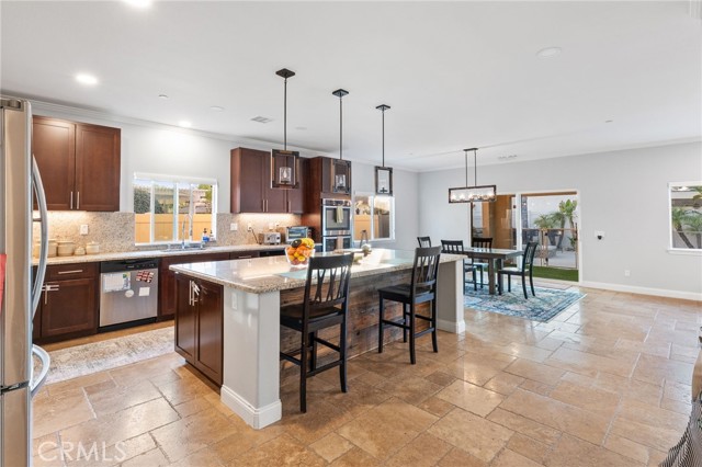 Detail Gallery Image 14 of 75 For 30409 Gulf Stream, Canyon Lake,  CA 92587 - 4 Beds | 3 Baths