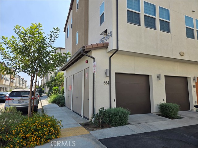 Detail Gallery Image 2 of 7 For 664 Lima Ln, Covina,  CA 91723 - 2 Beds | 2 Baths