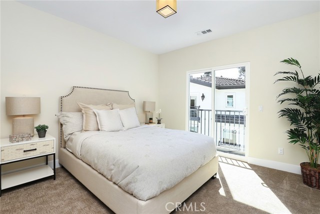 15 Turnberry Lane, Phillips Ranch CA: https://media.crmls.org/medias/4cca58ab-f70b-4dad-ac31-def0d7efef57.jpg