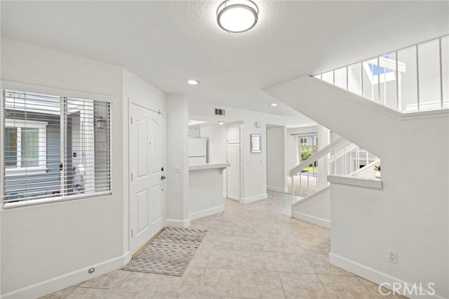 Detail Gallery Image 7 of 22 For 407 San Nicholas Ct, Laguna Beach,  CA 92651 - 2 Beds | 2/1 Baths